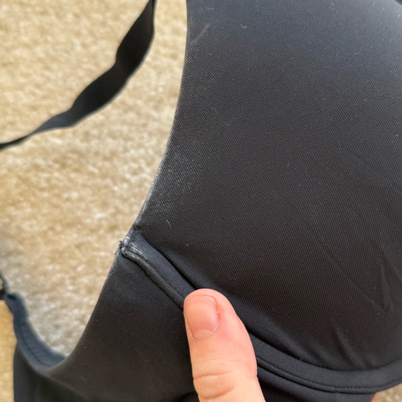 SKIMS Black T Shirt Bra - Picture 7 of 7